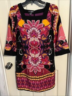 Muse Multicolor Floral-Print Long Sleeve Shift Dress, EUC, Size 2